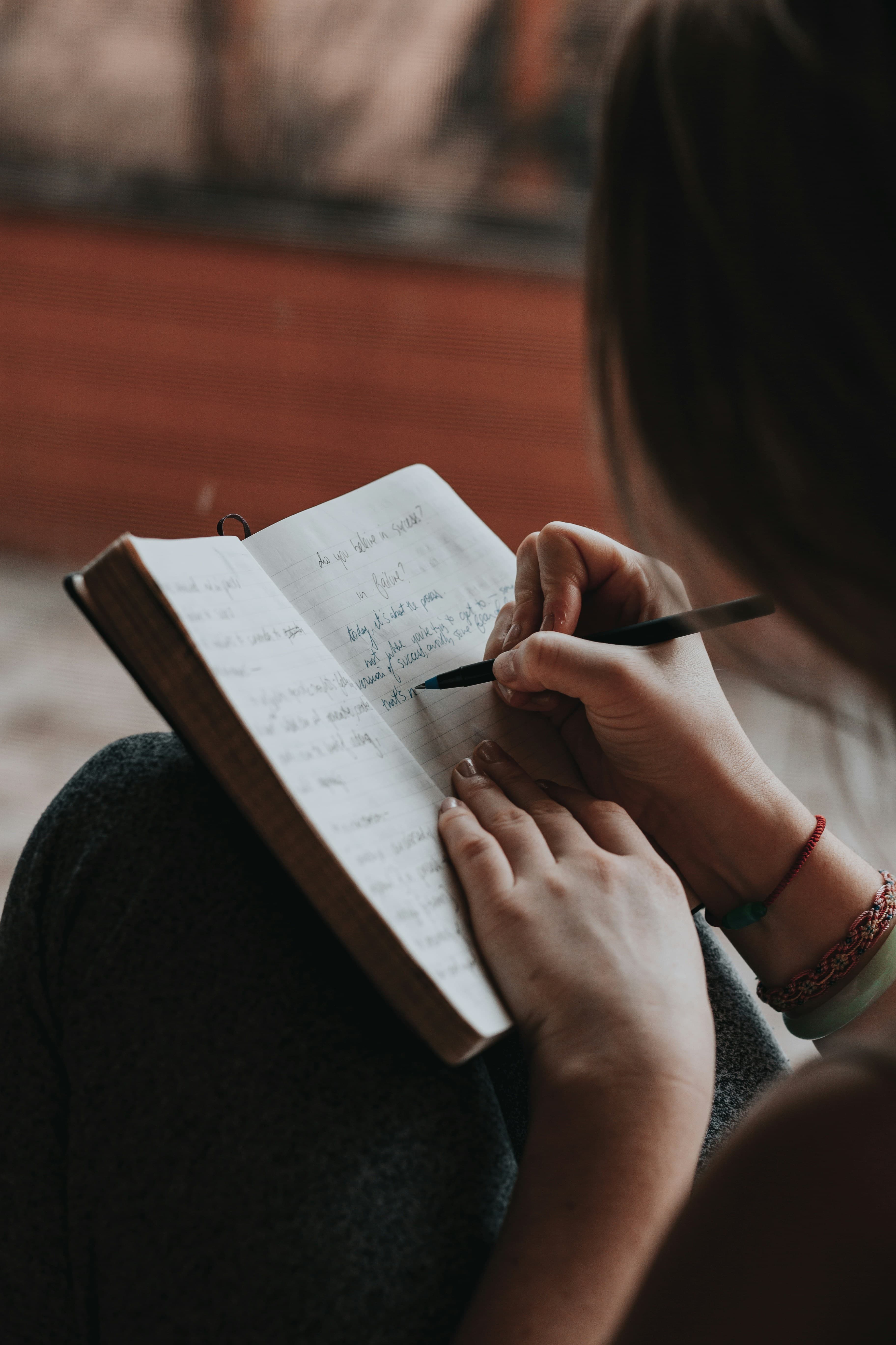 How to Create a Personal Prayer Journal